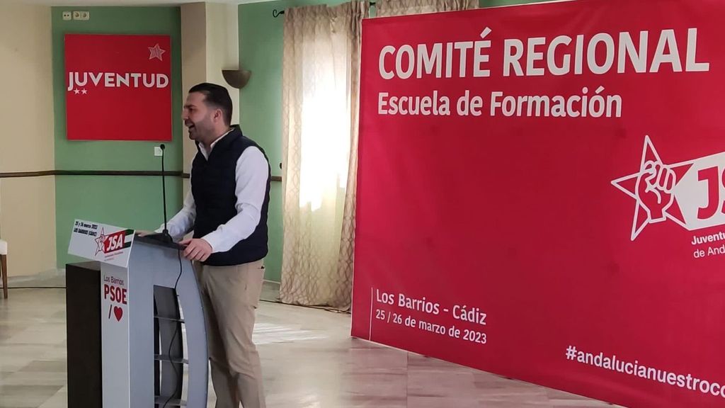 El secretario de Organización del PSOE de Andalucía, Noel López, en rueda de prensa