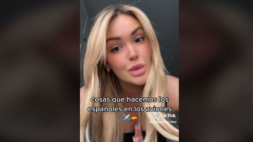 Azafata causa furor en TikTok al revelar truco para llevar muchas