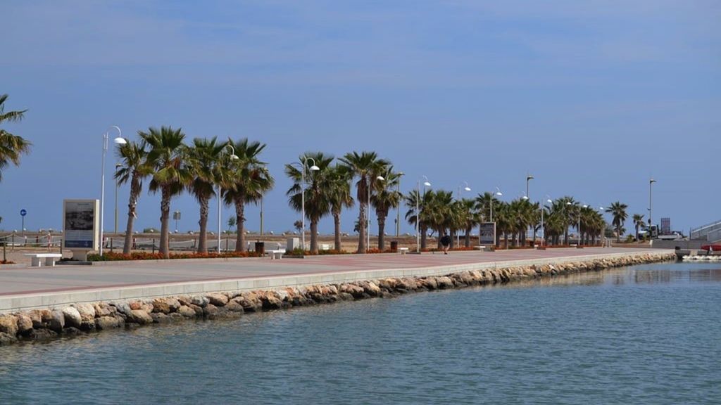 Encuentran un cadáver en avanzado estado de descomposición en la costa de Dénia