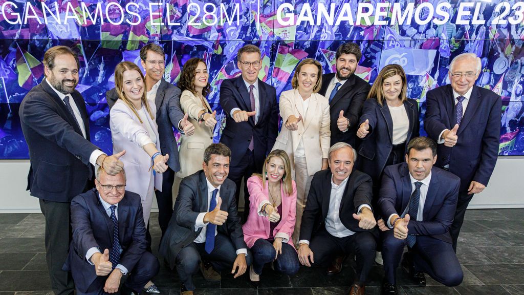 Feijóo celebra ayer la victoria del 28M junto a todos sus candidatos autonómicos en Génova