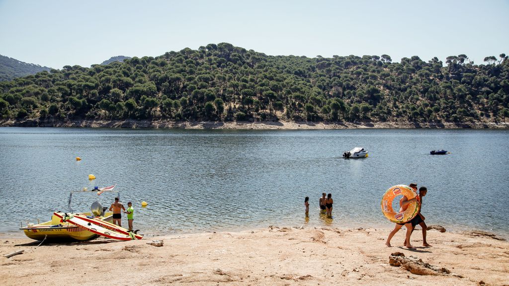 La Playa de la Virgen de la Nueva, en el pantano de San Juan