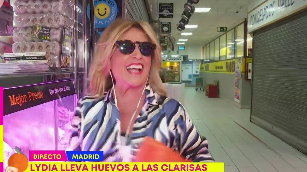 Lydia Lozano va en directo al merado a comprar huevos para llevar a las Monjas Clarisas