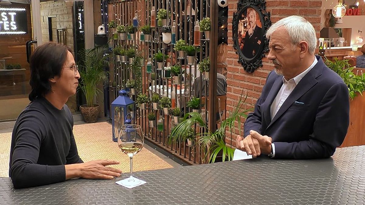 Omar, de ‘First Dates’, tuvo que abandonar Perú por ser homosexual: “Me encañonaron con un arma”