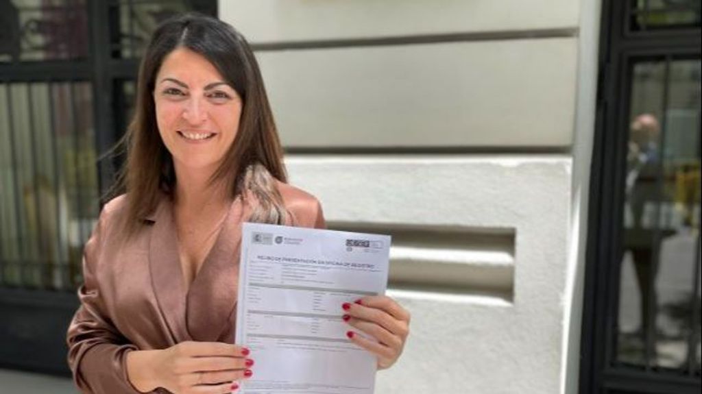 Macarena Olona registra el partido 'Caminando Juntos', con el que se presentará a las elecciones generales