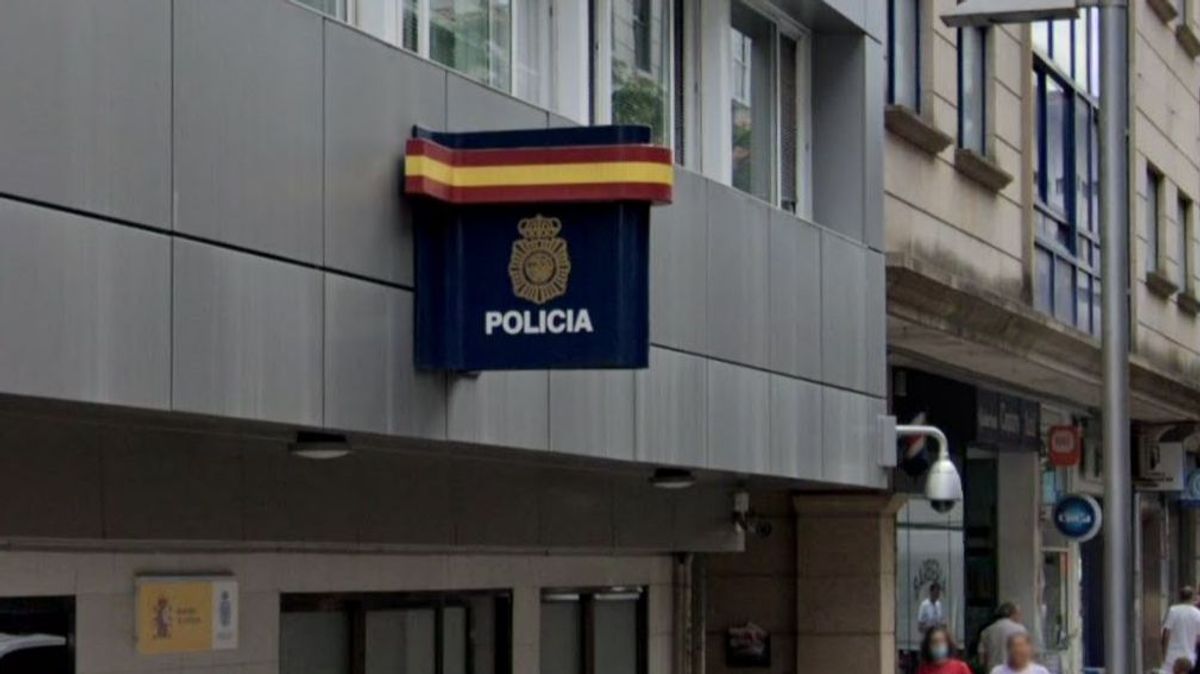 Muere una agente de la Policía Nacional en la Comisaría de Pontevedra: todo apunta a un suicidio