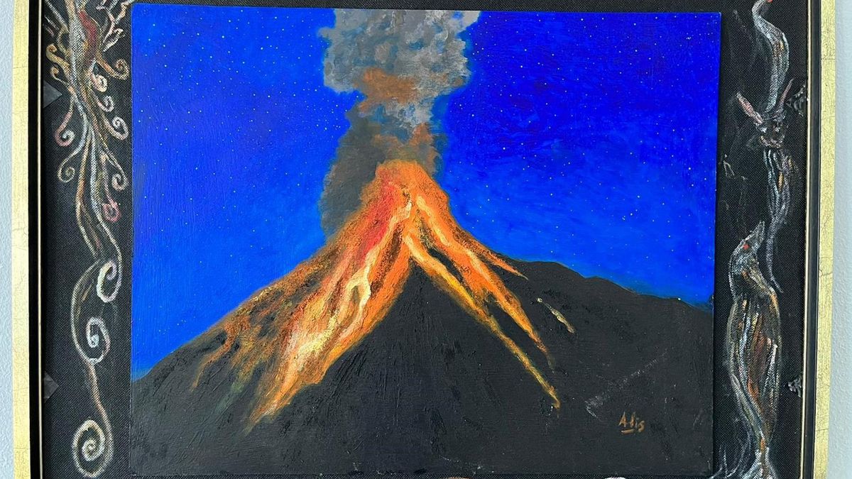 La ONG palmera Lavalientes ha sacado a subasta un cuadro hecho con ceniza volcánica que ha sido donado por Alicia Barquero, miembro de la Asociación Cultural Pintores del Llano, de San Miguel de Abona.