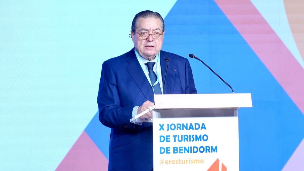 El presidente de AVE, Vicente Boluda, en la jornada de turismo en Benidorm