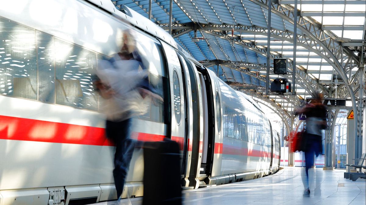 El trenes de alta velocidad de Madrid a Málaga sufrirán retrasos durante todo el verano