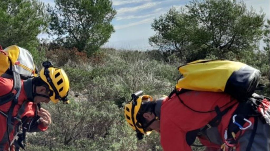 Un coche con cinco personas se precipita por un barranco de 60 metros en Mallorca