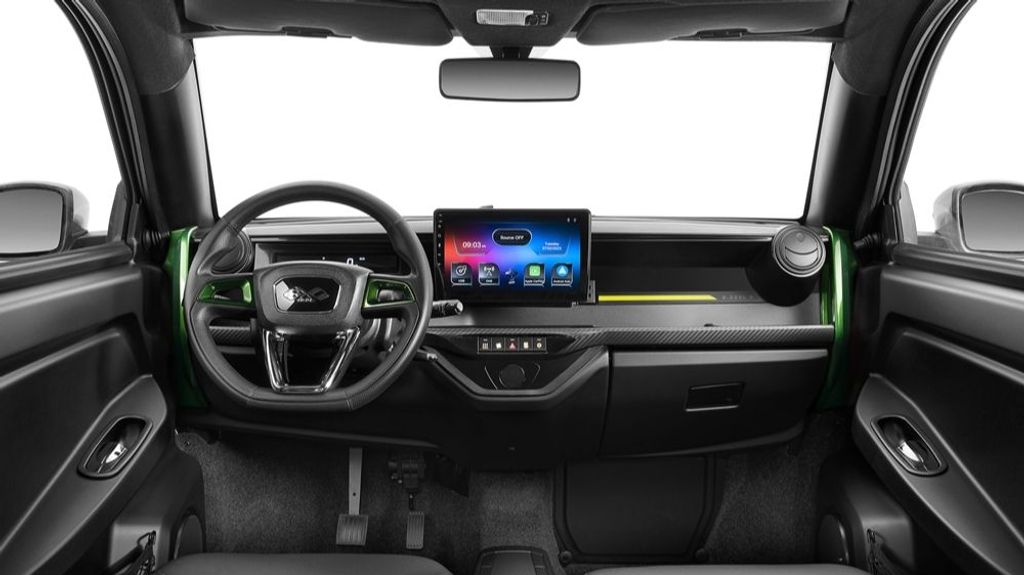 El interior del Ligier Myli es amplio y está bien cuidado FOTO LIGIER