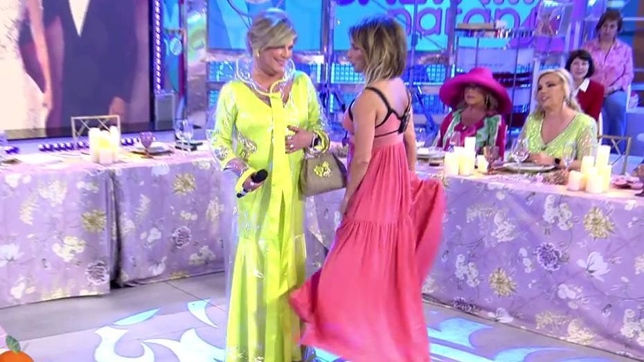 El look de Terelu Campos en la boda de Kiko Matamoros