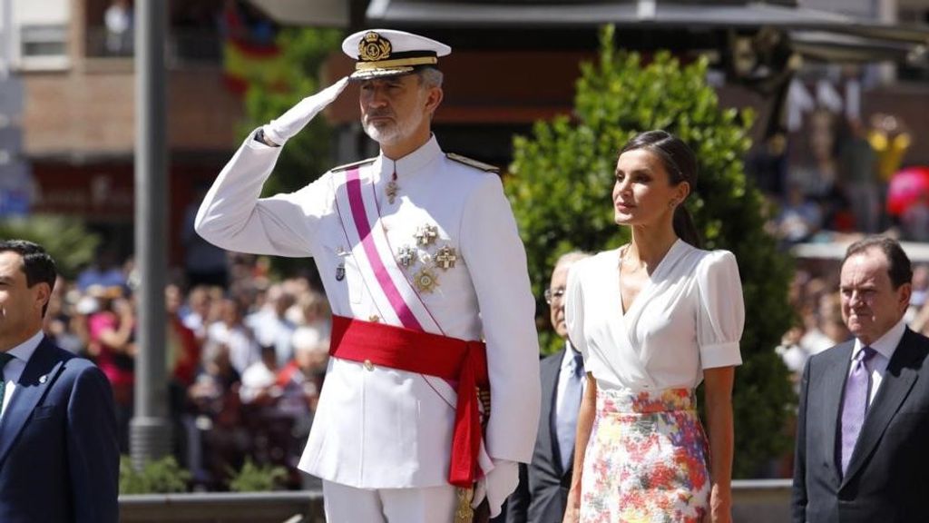 La reina Letizia, en el desfile del Día de las Fuerzas Armadas en Granada