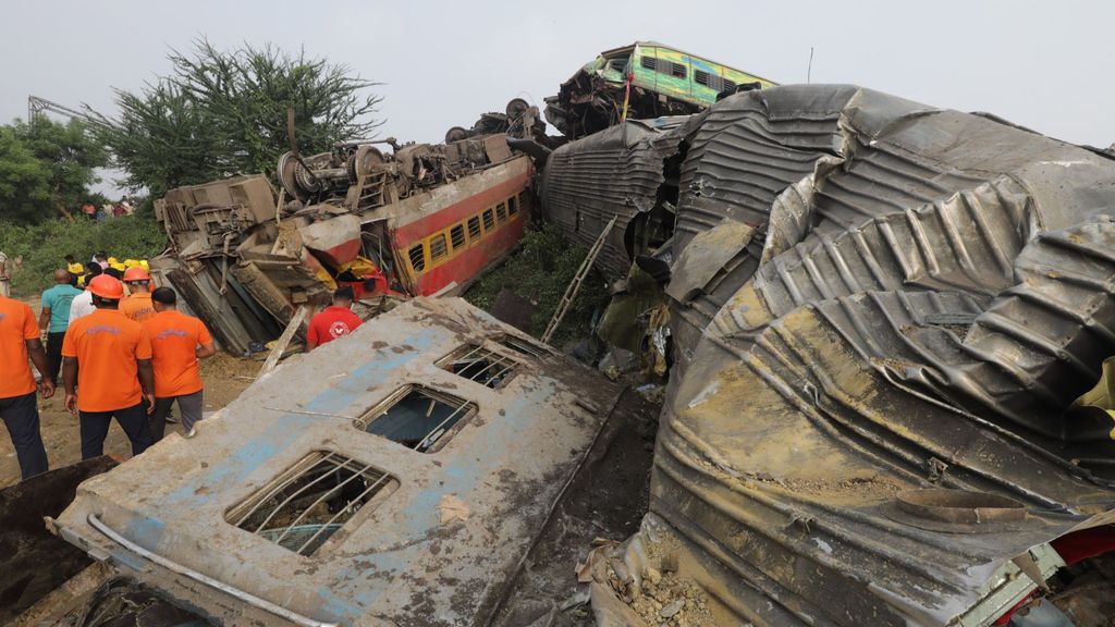Train accident in Balasore India killling over 200 people