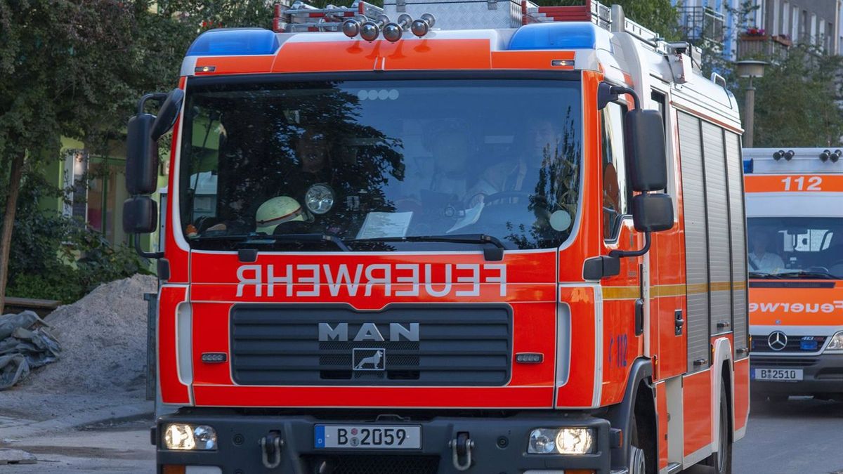 Incendio en un albergue de refugiados de Alemania: un niño ha muerto y hay 8 heridos