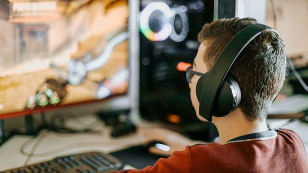 Ocho de cada diez jóvenes aseguran jugar a videojuegos una media de cuatro horas diarias