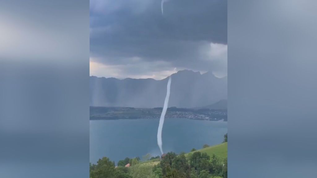 Tromba marina con tornado incluido en un lago de Suiza: las embarcaciones, a merced del remolino