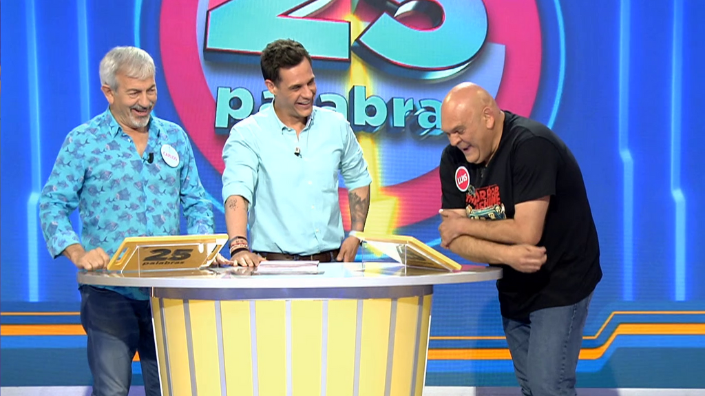 Carlos Sobera y Comandante Lara se enfrentan en un divertidísimo duelo: “25 puntos por chiste”