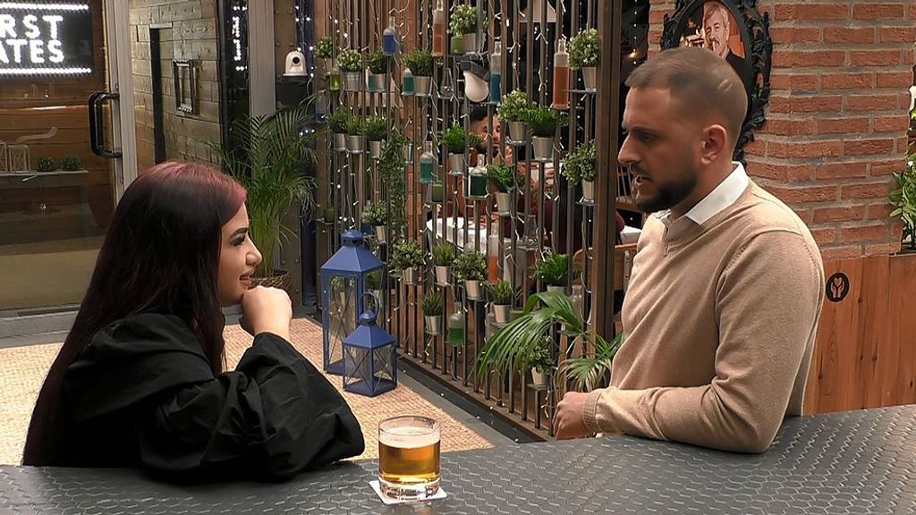 María y Borja durante su cita en 'First Dates'