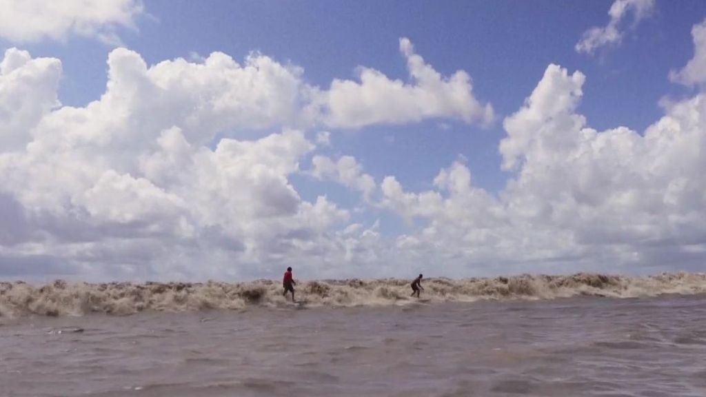 La ola más larga del mundo se produce en el río Amazonas