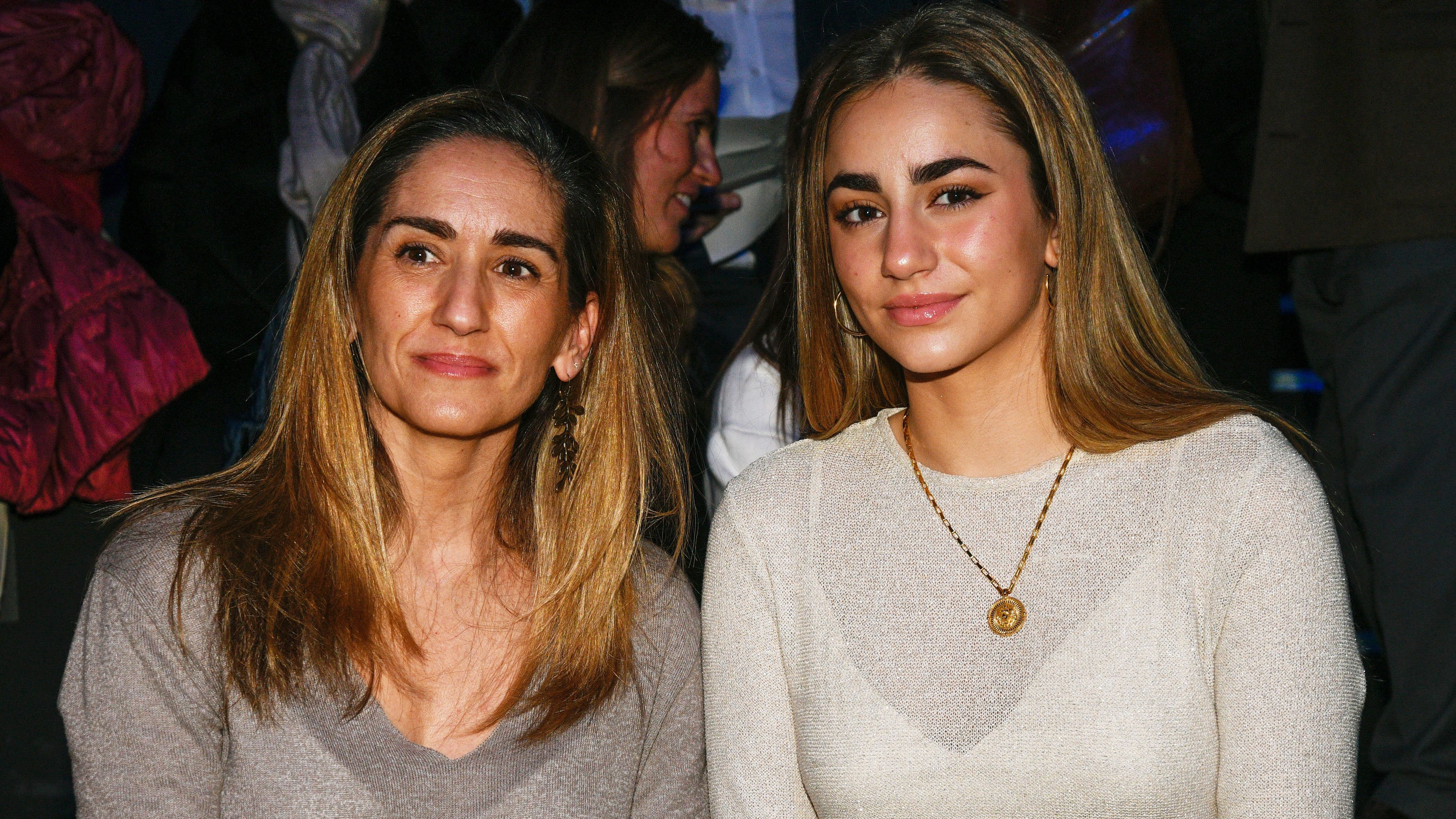 Alejandra Martos y su hija Manuela, en una foto de archivo