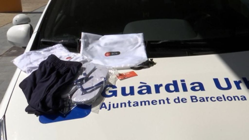 ¿Cómo es el 'kit del hurto' que da la Guardia Urbana si te roban en las playas de Barcelona?
