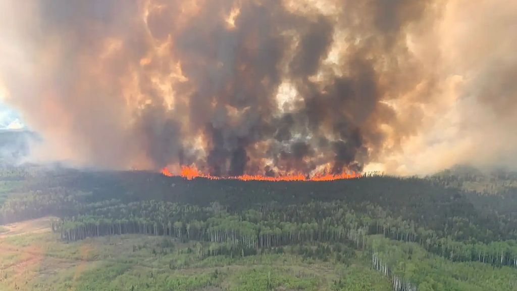 Incendios en Canadá, ¿por qué cuesta tanto controlarlos?