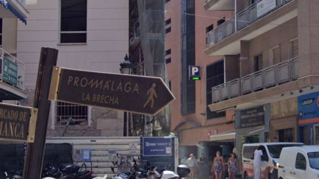 Un joven, detenido en Málaga acusado de violar a una chica que dormía en su casa tras conocerla de fiesta