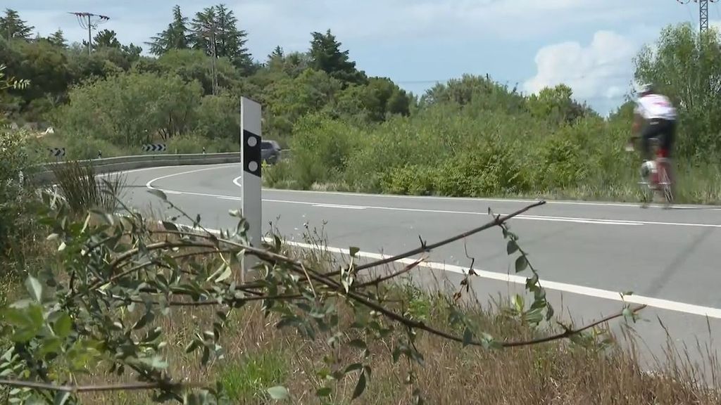 La carretera del trágico accidente mortal de Collado Villalba, una "vía peligrosa" y "muy estrecha"