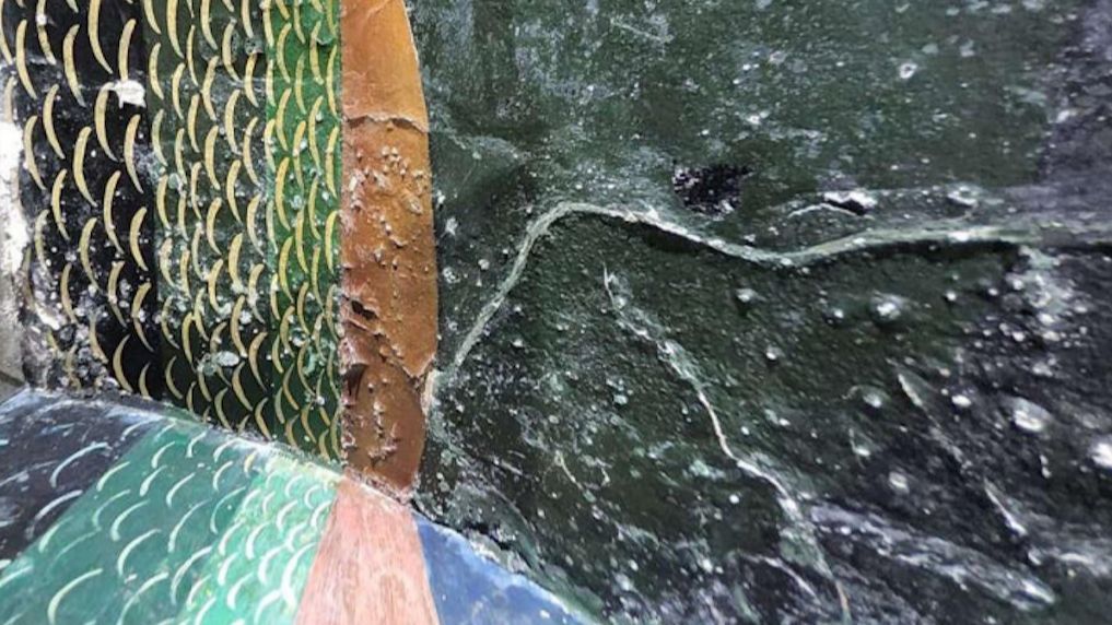 Detalle del estado en el que se encuentra uno de los murales.