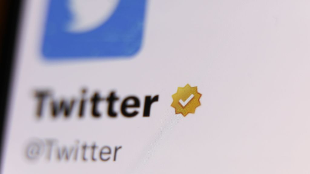 Twitter quiere reducir y limitar los DM gratuitos