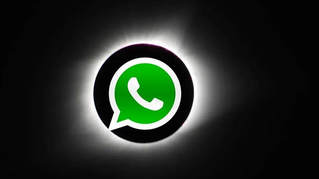 whatsapp fondo negro como activar