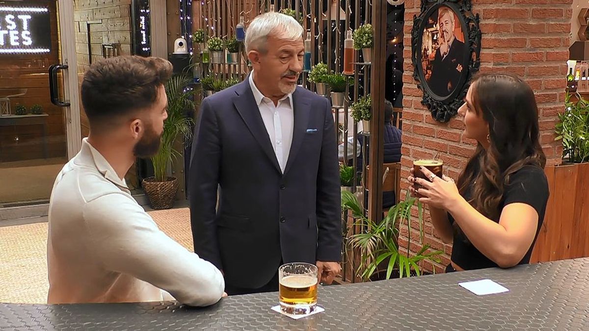 Carlos Sobera advierte a una soltera de ‘First Dates’: “Solo tenemos una semana para consumar”