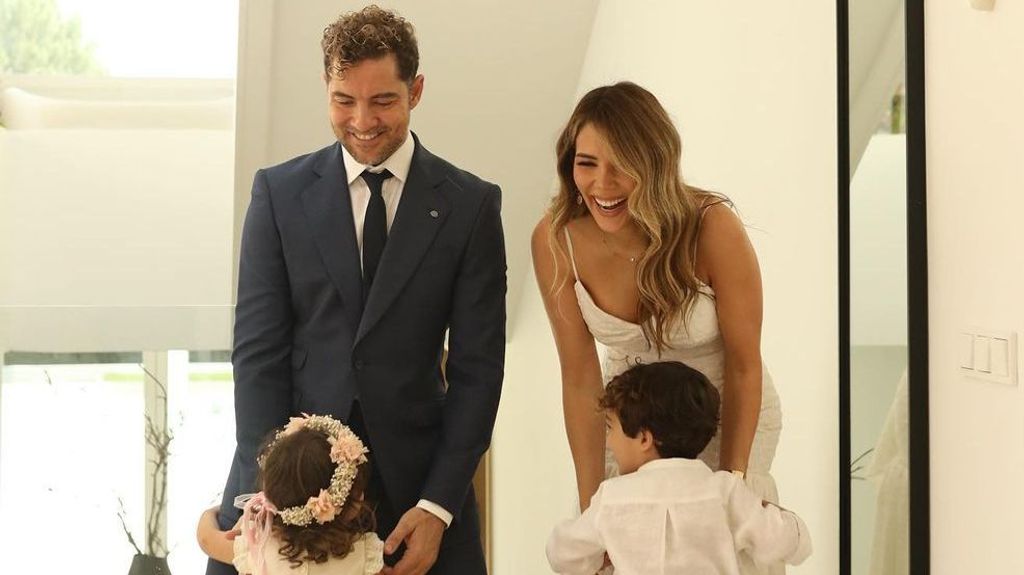 David Bisbal y Rosanna Zanetti celebran el bautizo de su hija Bianca