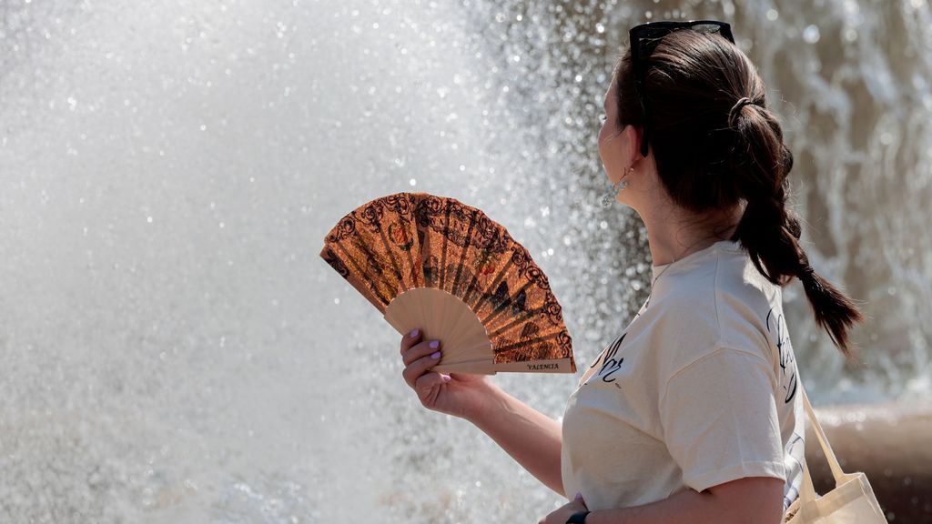 La primera ola de calor del verano: 24 provincias en alerta roja o naranaja con hasta 44 grados