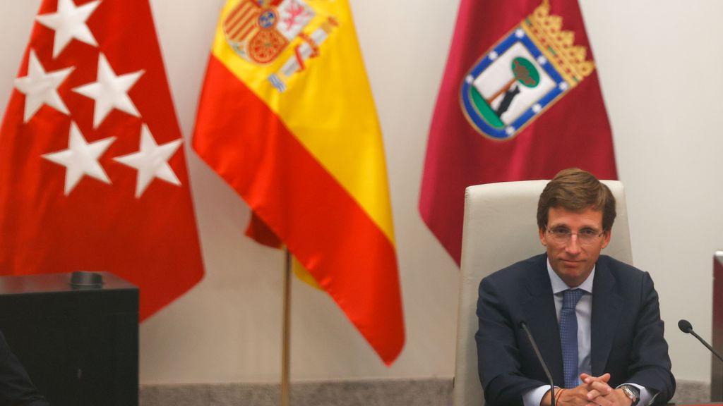 José Luis Martínez Almeida o Cristina Ibarrola: estos son los nuevos alcaldes y alcaldesas investidos