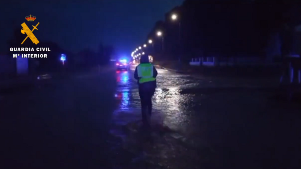 Las tormentas dejan inundaciones en garajes de Quinto y 60 salidas de bomberos en Zaragoza