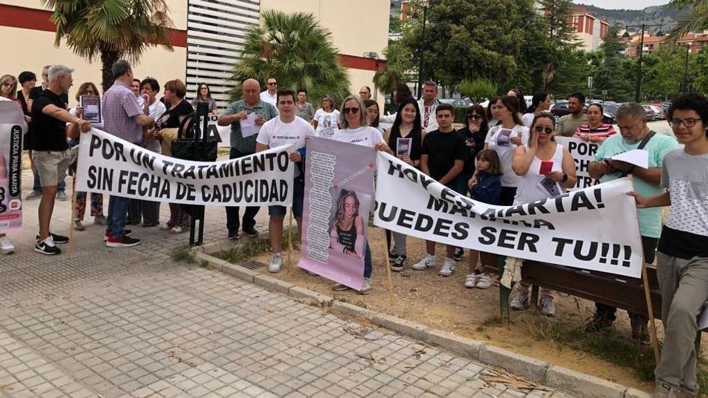 Protesta para mostrar el rechazo al traslado de Marta a Alcoy