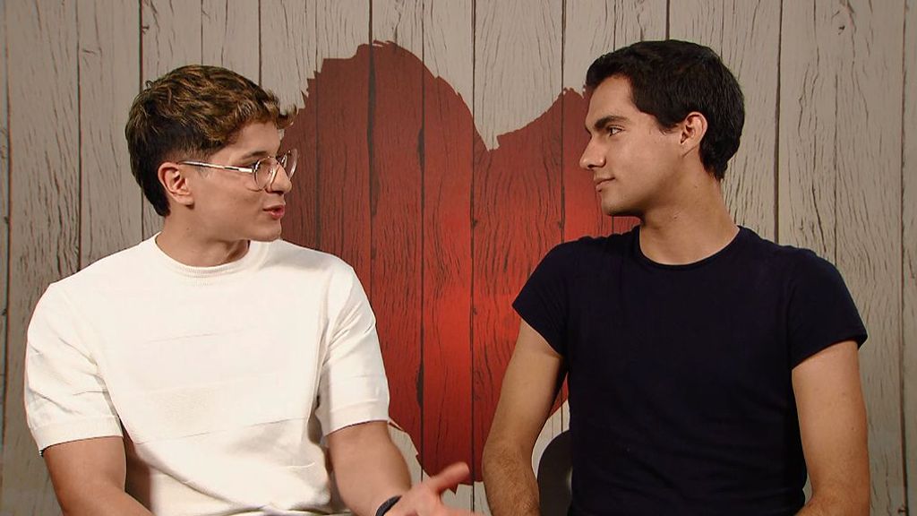 Stiven y Andrés durante su cita en 'First Dates'
