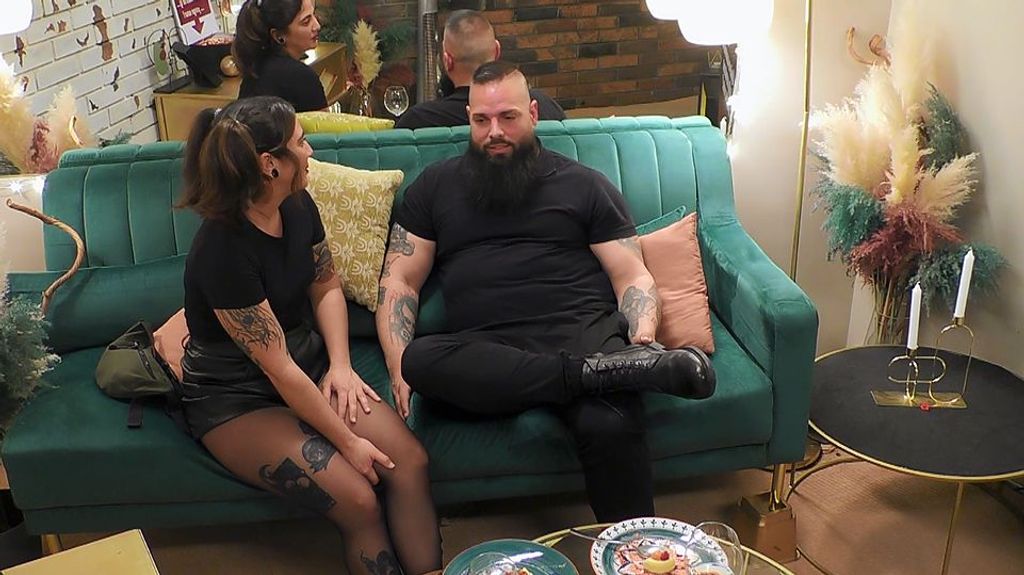 Aina y Juanma durante su cita en 'First Dates'