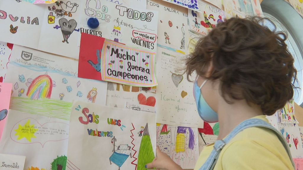 Los niños con cáncer del gimnasio infantil del hospital de La Paz reciben una oleada de apoyo y cariño