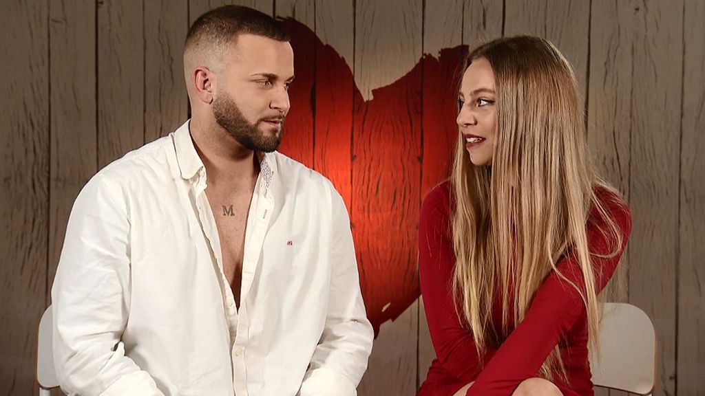 Lucía y Miguel durante su cita en 'First Dates'