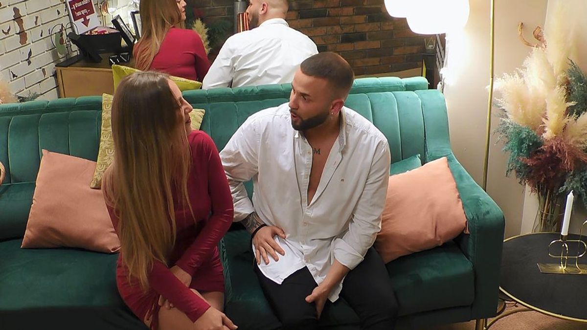 Miguel se queda paralizado en el reservado de ‘First Dates’: “No te puedo mirar, me intimidas”