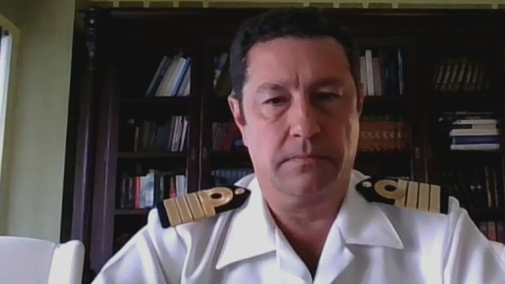 Aurelio F. Dapena, jefe Flotilla de Submarinos de la Armada: "La situación es desesperada, si es que están vivos todavía"