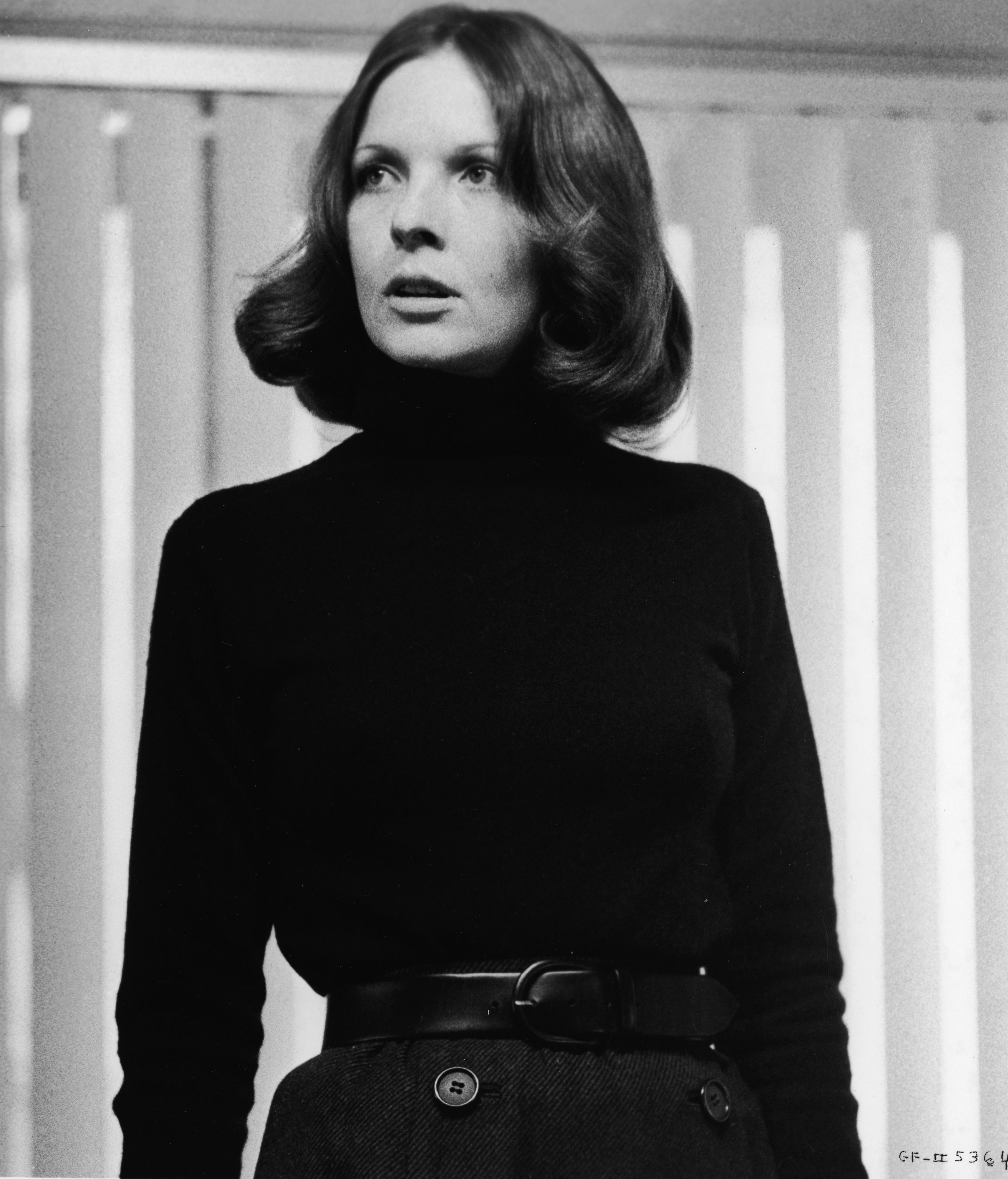 Diane Hall, cambió su apellido por Keaton, porque ya había una actriz con ese nombre. Lo recuperaría en su icónico papel de Annie Hall.