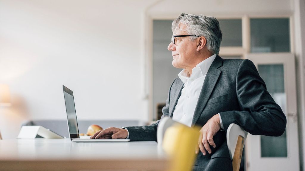 Por qué cada vez más empresas prefieren trabajadores senior que a los de la generación Z