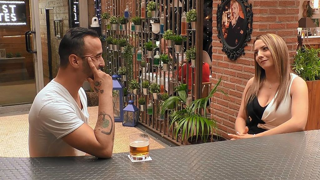 Ángel y Jesica durante su cita en 'First Dates'