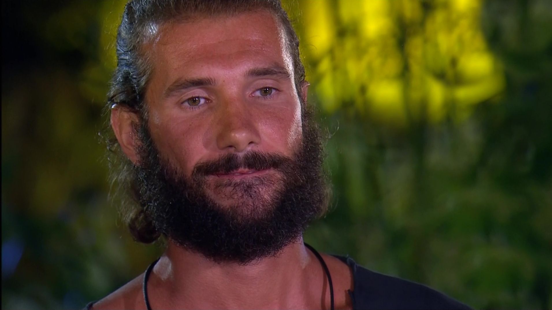 Artur decepcionado al ser expulsado por tercera vez