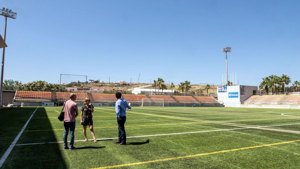 Campo de fútbol en Estepona visitado por expertos de la EAFF