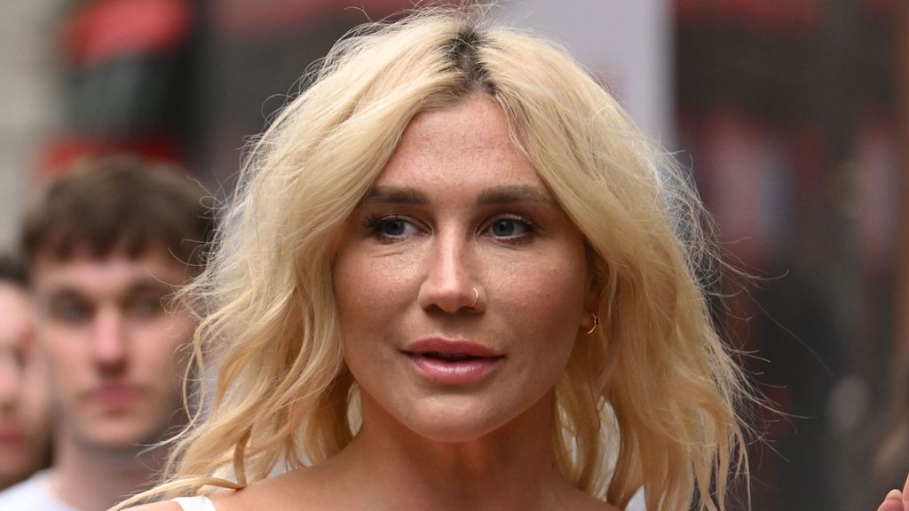 La cantante Kesha y su horrible experiencia tras congelar sus óvulos: "Casi muero en enero"