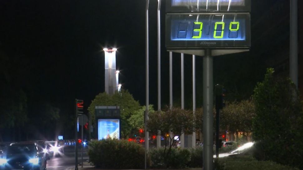 Primera ola de calor extremo del verano: Sevilla alcanza los 30 grados en plena noche